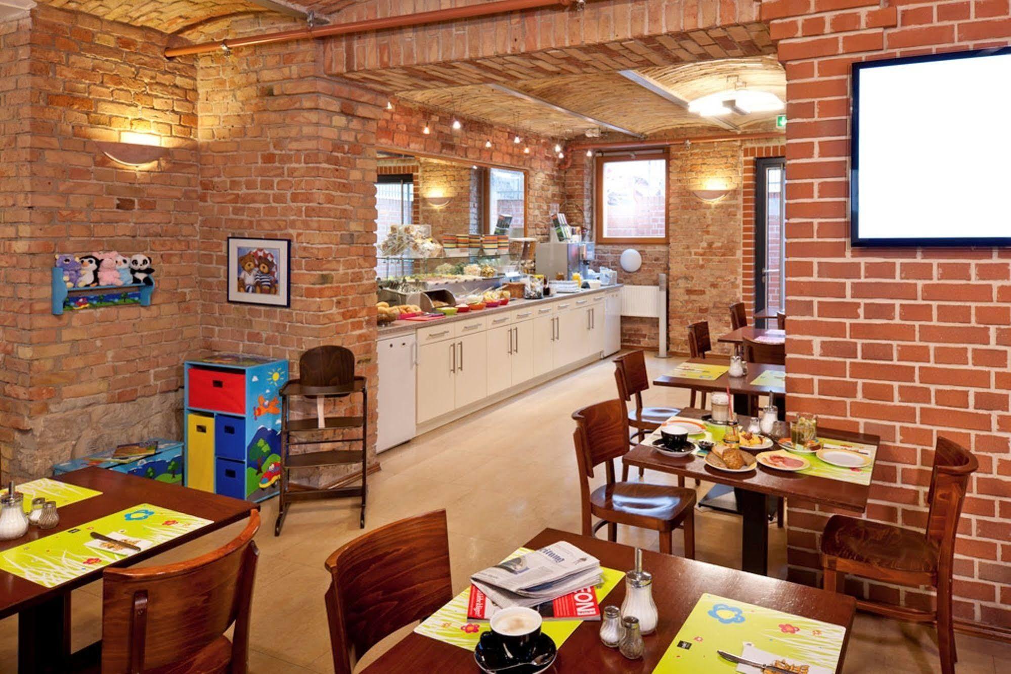 Ibis Styles Berlin City Ost Εστιατόριο φωτογραφία